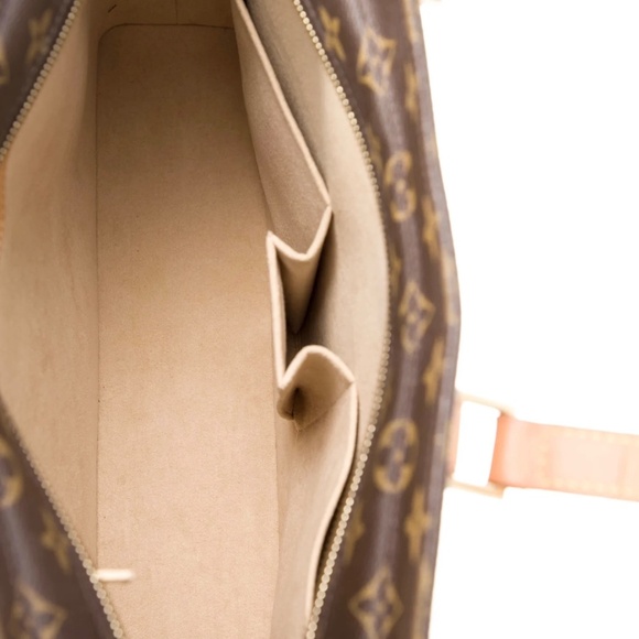 Louis Vuitton Monogram Luca Tote - Picture 11 of 13